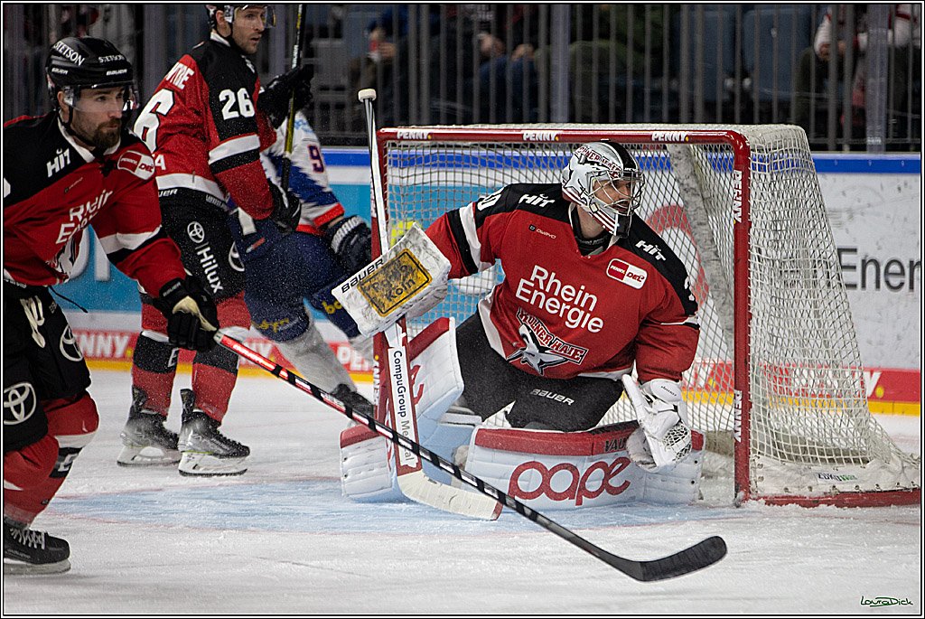 PENNY DEL;  Koelner Haie - Iserlohn Roosters; Koeln, 01.03.2022